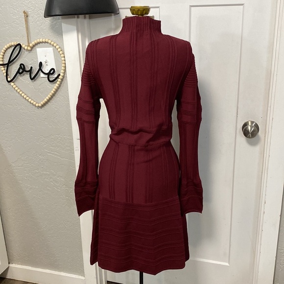 Leon Max Dresses & Skirts - LEON MAX LIMITED EDITION KNIT DRESS RED LONG SLEEVE SIZE LARGE